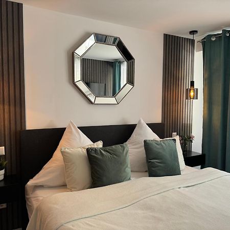 Prime Host Dream Lägenhet Karlsruhe Exteriör bild